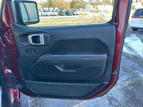 Certified 2021 Jeep Gladiator Mojave image 29