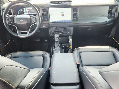 Used 2024 Ford Bronco Badlands AWD/4WD image 15