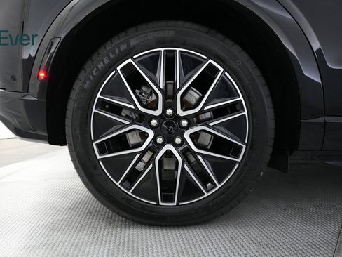 Used 2024 Ford Mustang Mach-E Premium image 18