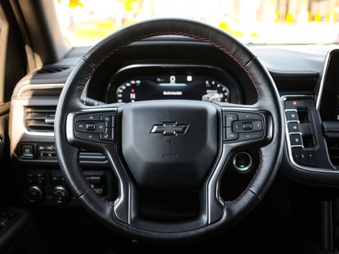 Used 2022 Chevrolet Tahoe RST w/ Luxury Package image 17