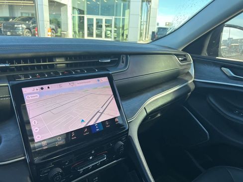 Used 2021 Jeep Grand Cherokee L Limited image 33