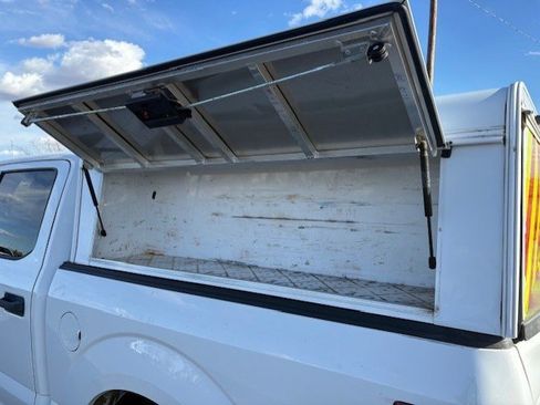 Used 2015 Ford F150 XLT w/ Trailer Tow Package image 5