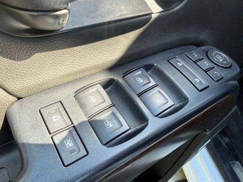 Used 2019 GMC Sierra 2500 Denali w/ Duramax Plus Package AWD/4WD image 14