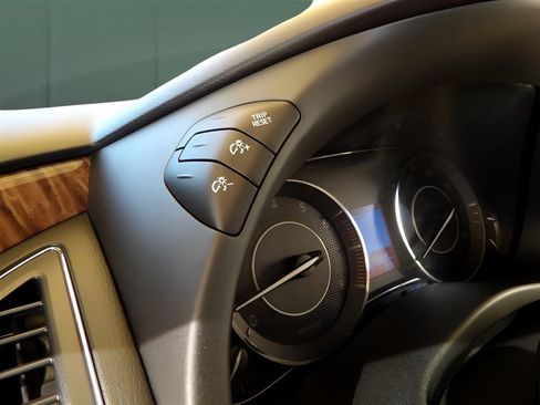 Used 2019 Nissan Armada SL w/ Premium Package image 29