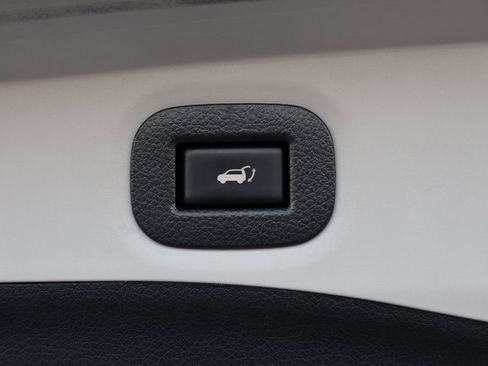 Used 2020 Nissan Rogue SL image 10