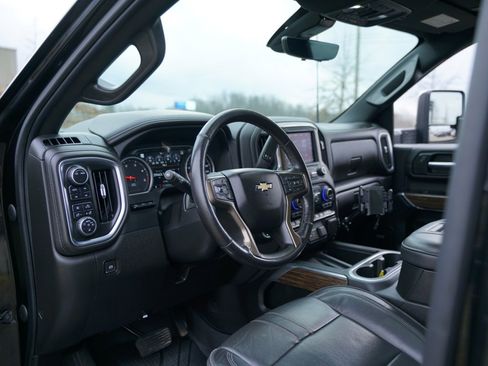 Used 2022 Chevrolet Silverado 3500 High Country w/ Z71 Off-Road Package image 24