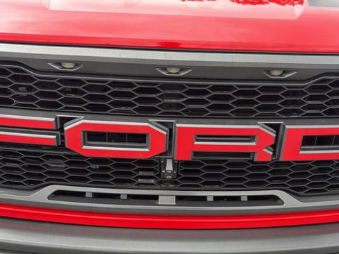 Used 2018 Ford F150 Raptor w/ Equipment Group 802A Luxury AWD/4WD image 10