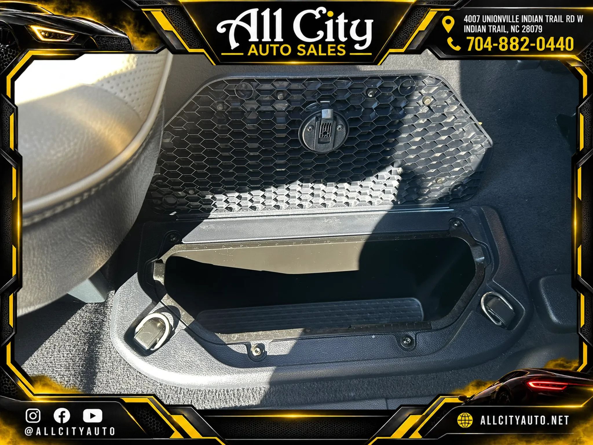 Used 2019 RAM 1500 Limited w/ Advanced Safety Group AWD/4WD image 17