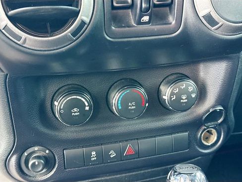 Used 2015 Jeep Wrangler Unlimited Sport w/ Quick Order Package 24S image 14