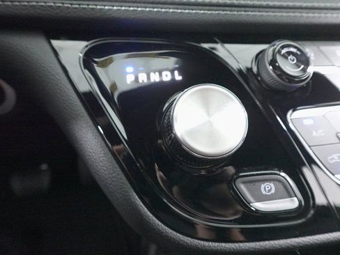 New 2026 Chrysler Pacifica Select image 20