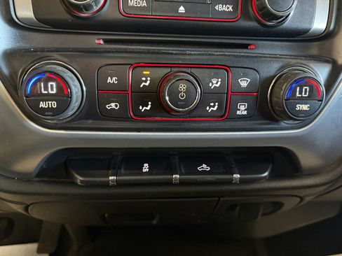 Used 2015 GMC Sierra 1500 SLE w/ SLE Value Package image 18