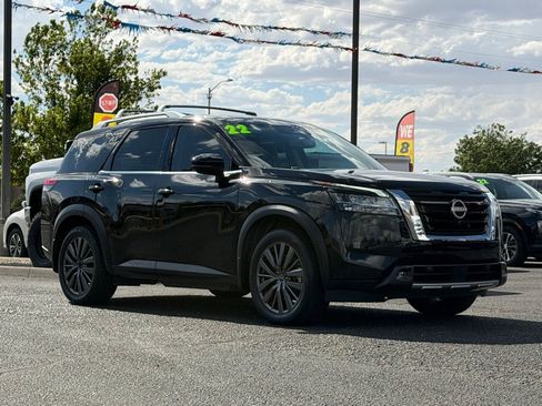 Used 2022 Nissan Pathfinder SL w/ SL Premium Package FWD image 36