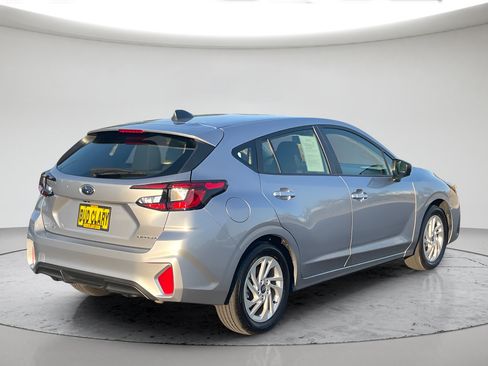 Used 2025 Subaru Impreza 2.0i AWD/4WD image 3
