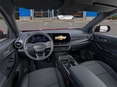 New 2026 Chevrolet Equinox LT w/ Convenience Package II image 15