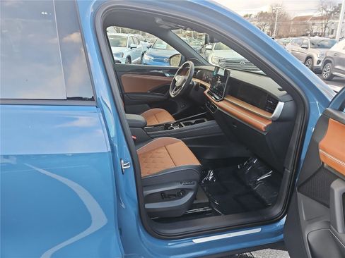 New 2026 Volkswagen Tiguan SEL R-Line image 28