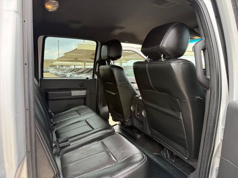 Used 2015 Ford F250 Lariat w/ Lariat Interior Package AWD/4WD image 18