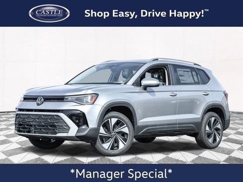 New 2025 Volkswagen Taos SE image 1