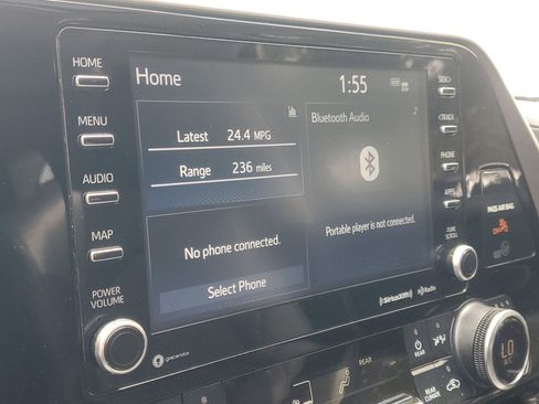 Used 2022 Toyota Highlander XLE AWD/4WD image 28