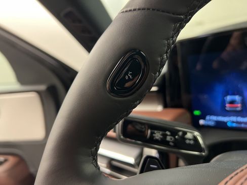 Used 2025 Lincoln Aviator Reserve w/ Equipment Group 201A image 20