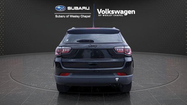 Used 2018 Jeep Compass Latitude w/ Popular Equipment Group FWD image 7