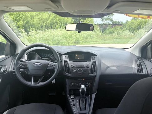 Used 2015 Ford Focus SE FWD image 13