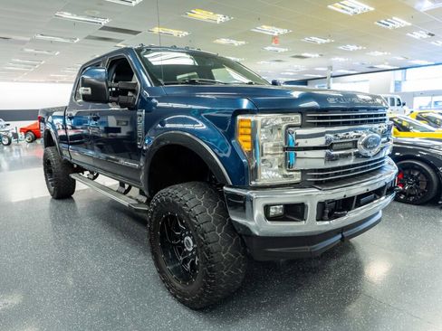 Used 2017 Ford F350 Lariat w/ FX4 4x4 Off Road Package image 5