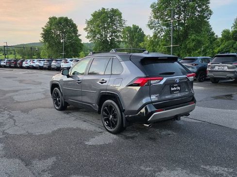Used 2023 Toyota RAV4 XSE AWD/4WD image 6