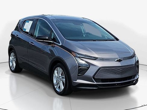 Used 2022 Chevrolet Bolt LT FWD image 3