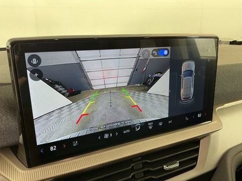 New 2026 Ford Explorer Active w/ Active Comfort Package image 21