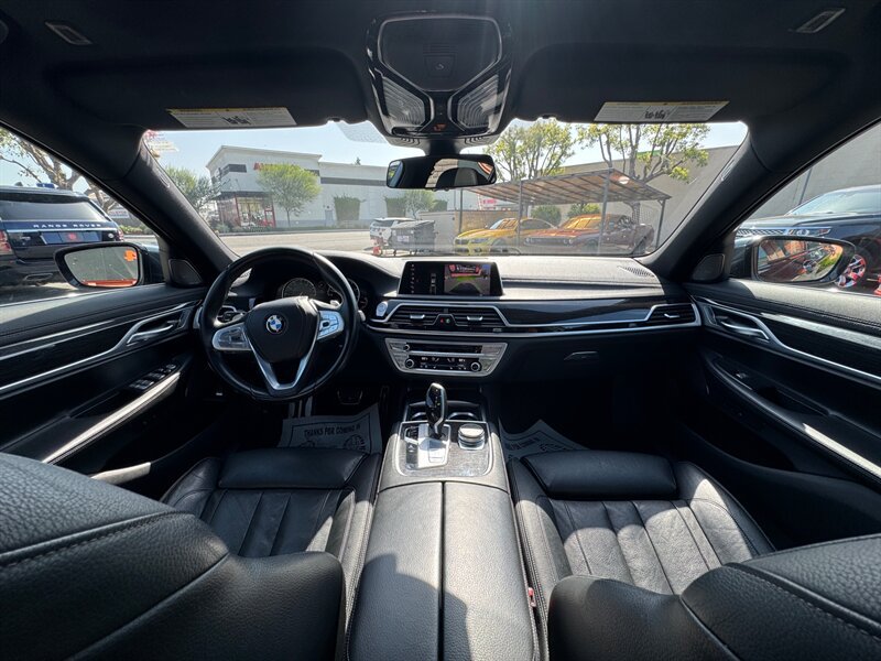 Used 2019 BMW 740i w/ M Sport Package RWD image 32