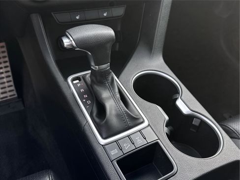 Used 2022 Kia Sportage Nightfall Edition image 14