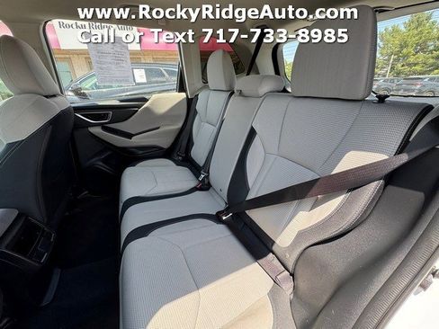 Used 2023 Subaru Forester AWD/4WD image 23