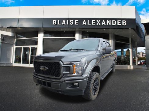 Used 2020 Ford F150 XLT w/ Equipment Group 302A Luxury AWD/4WD image 9