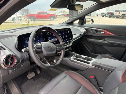 Certified 2024 Chevrolet Equinox EV RS image 11