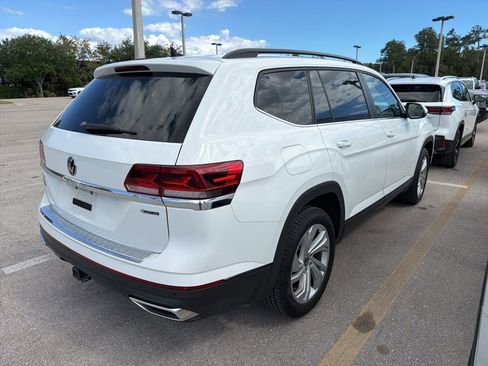 Used 2023 Volkswagen Atlas SE image 4