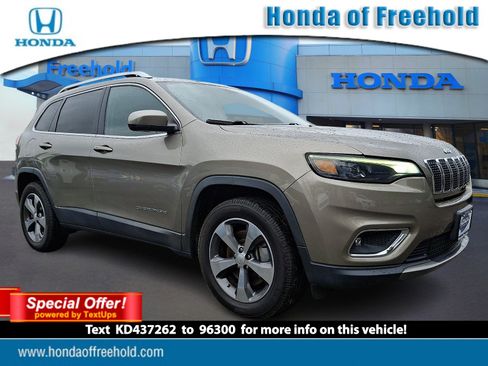 Used 2019 Jeep Cherokee Limited AWD/4WD image 1
