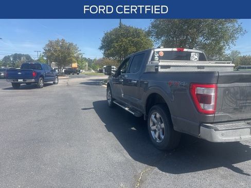 Used 2022 Ford F150 Lariat image 3