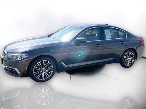 Used 2019 BMW 530i xDrive AWD/4WD image 2