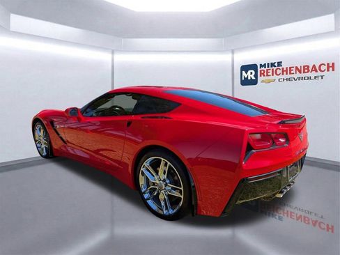 Used 2019 Chevrolet Corvette Stingray Coupe w/ 1LT RWD image 6