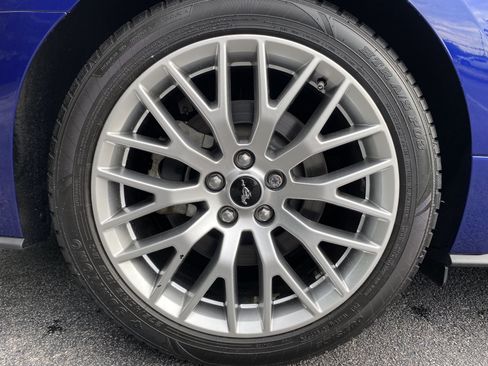 Used 2016 Ford Mustang GT Premium w/ Equipment Group 401A RWD image 41