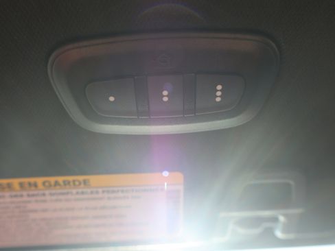 Used 2024 Jeep Grand Cherokee Limited w/ Black Appearance Package image 25