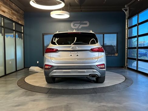 Used 2020 Hyundai Santa Fe Limited AWD/4WD image 4