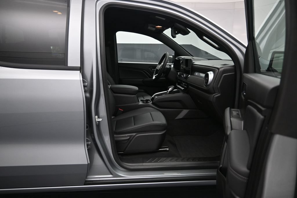 Certified 2026 Chevrolet Colorado LT w/ LT Convenience Package RWD image 27