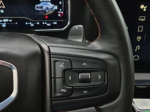 Used 2025 GMC Sierra 1500 AT4 w/ AT4 Premium Package AWD/4WD image 13