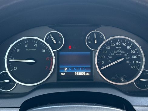 Used 2014 Toyota Tundra SR5 w/ SR5 Upgrade Package image 22