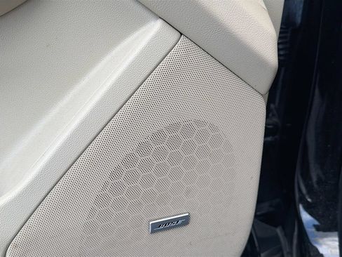 Used 2018 Cadillac XT5 FWD image 19