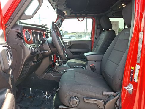 Used 2023 Jeep Wrangler Unlimited Rubicon w/ Xtreme 35 Tire Package AWD/4WD image 11