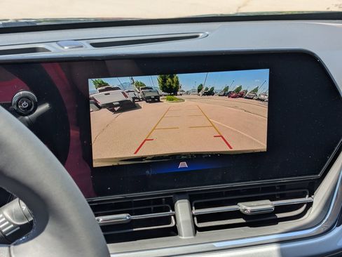 New 2025 Chevrolet Trax LT w/ Driver Confidence Package image 13