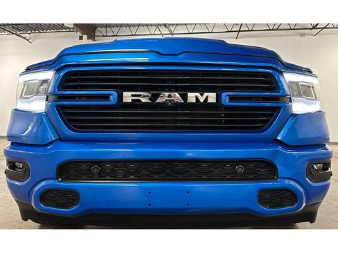 Used 2022 RAM 1500 Laramie AWD/4WD image 3