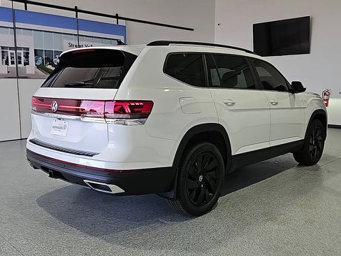 New 2026 Volkswagen Atlas SE FWD image 9